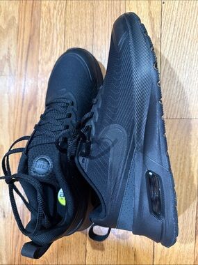 *NEW* Men's Air Max Nico’s Black Athletic Air-Cushioned Sneakers